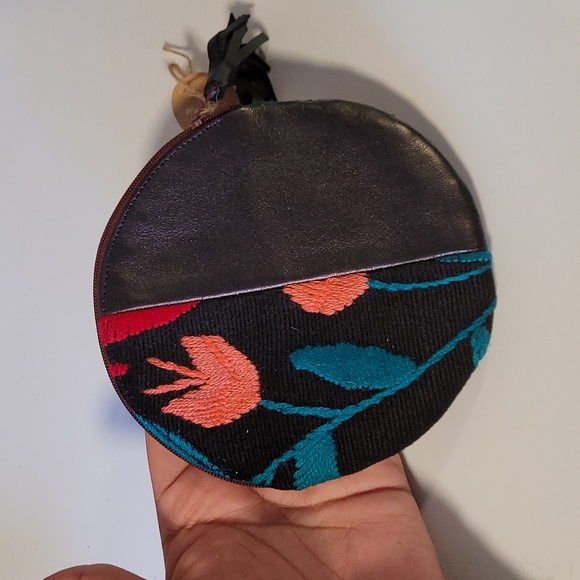 Handmade leather purse - Picture 3 of 6